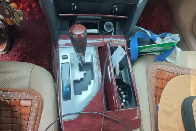 Used Toyota Camry 2012 2.0G Luxury Edition Gear Lever