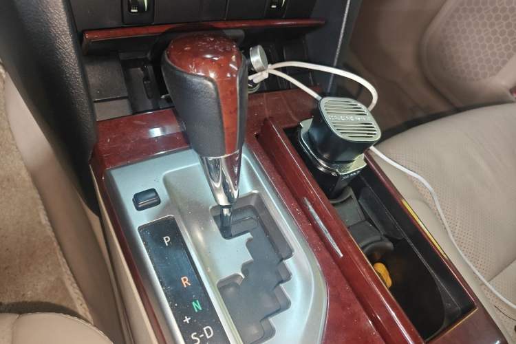 Used Toyota Camry 2012 2.5G Luxury Edition Gear Lever