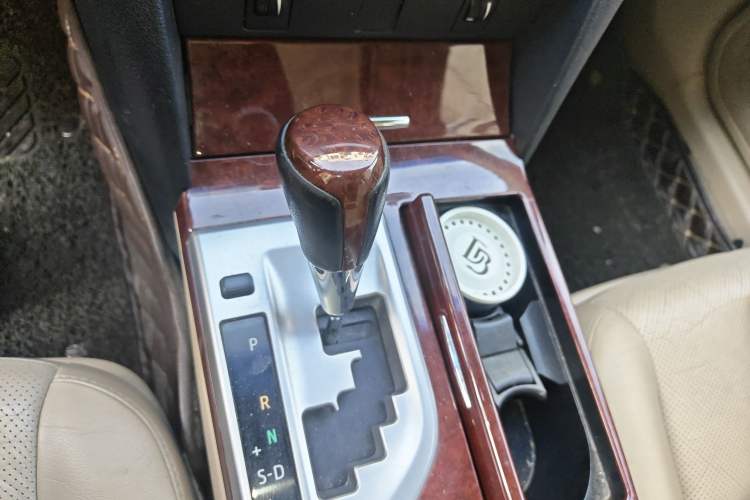 Used Toyota Camry 2012 2.5G Luxury Edition Gear Lever