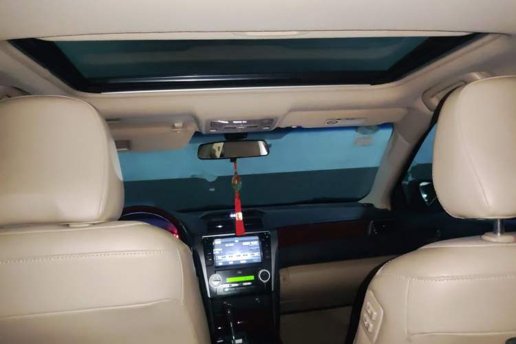 Used Toyota Camry 2012 2.5G Luxury Navigation Edition Headliner