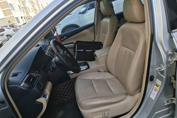 Used Toyota Camry 2012 2.5G Luxury Edition Left Front Seat