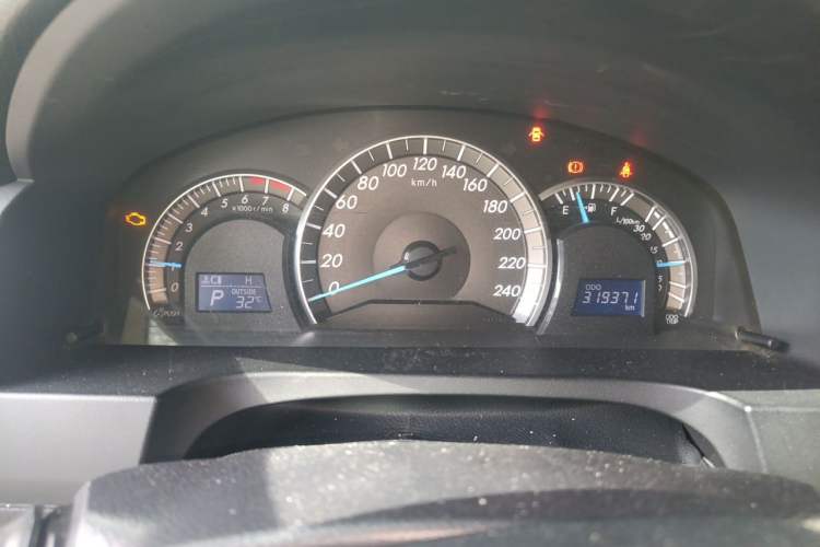 Used Toyota Camry 2012 Junrui 2.0S Radiant Edition Odometer Close Up