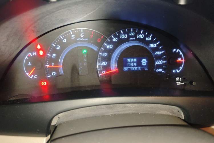 Used Toyota Camry 2012 200G Classic Luxury Edition Odometer Close Up