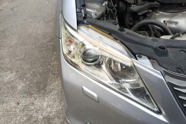 Used Toyota Camry 2012 2.5G Luxury Edition Right Front Headlight