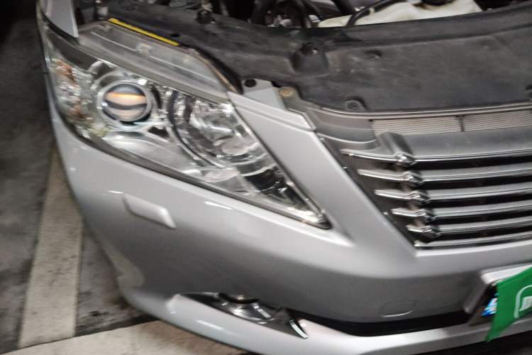 Used Toyota Camry 2012 2.5G Luxury Edition Right Front Headlight