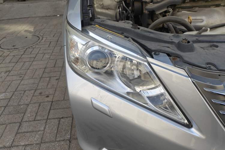 Used Toyota Camry 2012 2.5G Luxury Edition Right Front Headlight