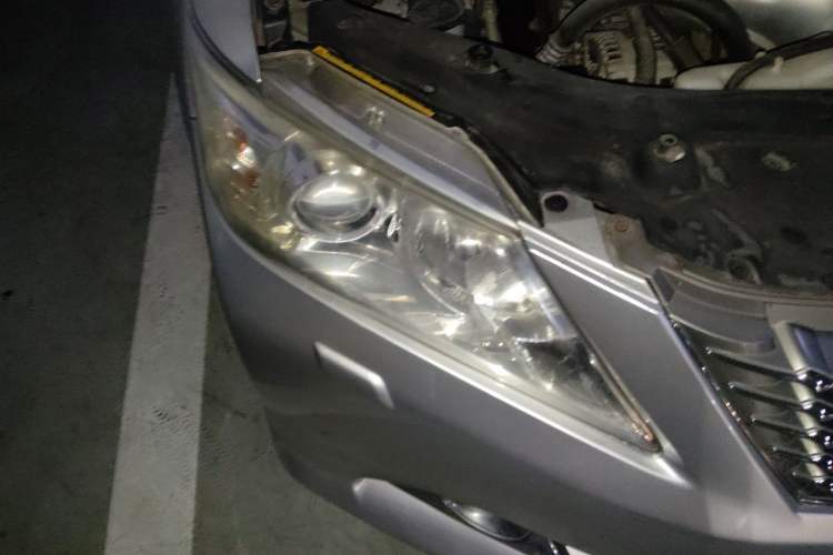 Used Toyota Camry 2012 2.5G Luxury Edition Right Front Headlight