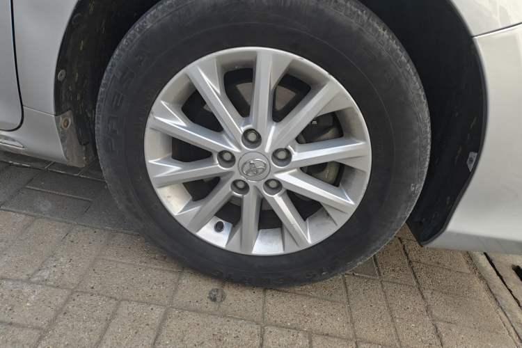 Used Toyota Camry 2012 2.5G Luxury Edition Right Front Wheel Hub