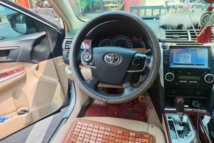 Used Toyota Camry 2012 2.0G Luxury Edition Steering Wheel