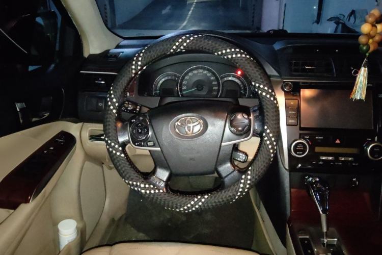 Used Toyota Camry 2012 2.5G Luxury Edition Steering Wheel