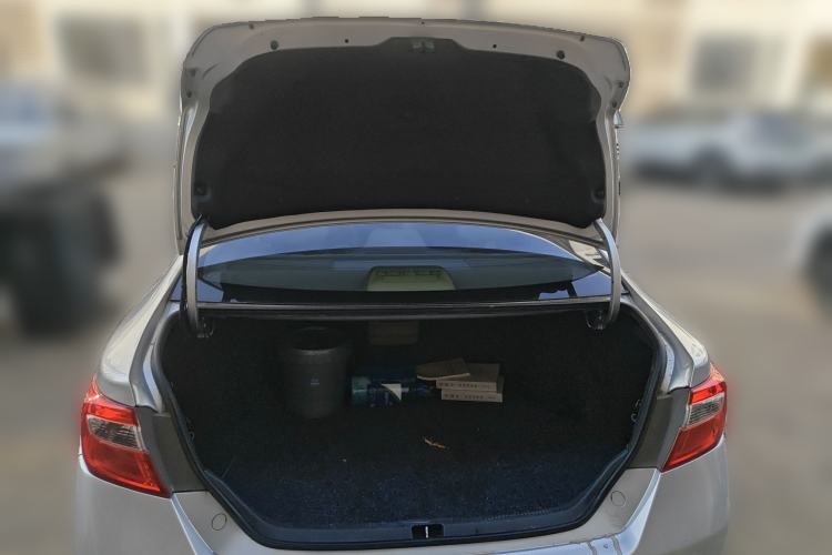 Used Toyota Camry 2012 2.5G Luxury Edition Trunk