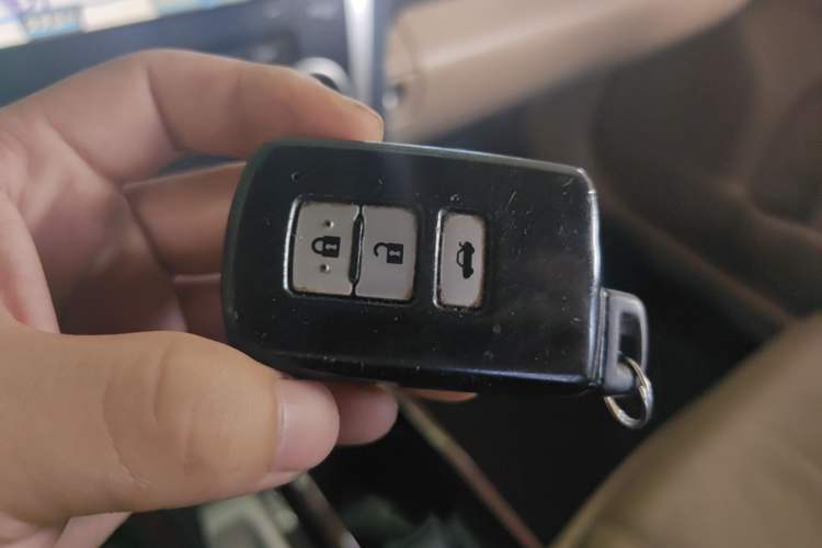 Used Toyota Camry 2012 Junrui 2.5S Activa Navigation Edition Vehicle Key