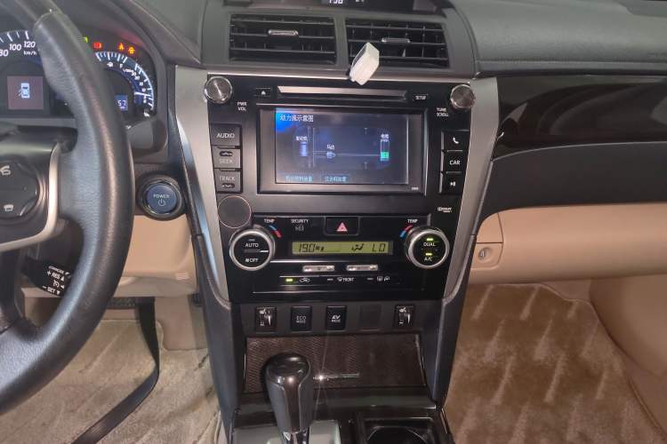 Used Toyota Camry 2012 Luxurious Edition 2.5HG Zunrui Audio And AC Panel