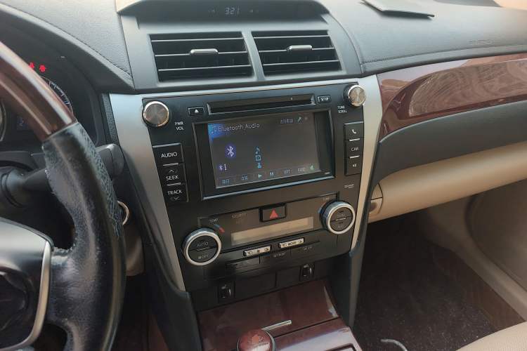 Used Toyota Camry 2012 2.5G Luxury Edition Audio And AC Panel