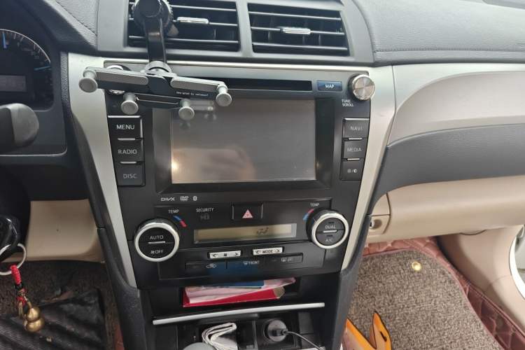 Used Toyota Camry 2012 Junrui 2.0S Radiant Edition Audio And AC Panel