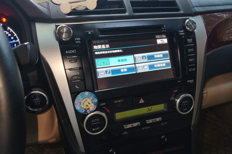 Used Toyota Camry 2012 2.5G Luxury Navigation Edition Audio And AC Panel