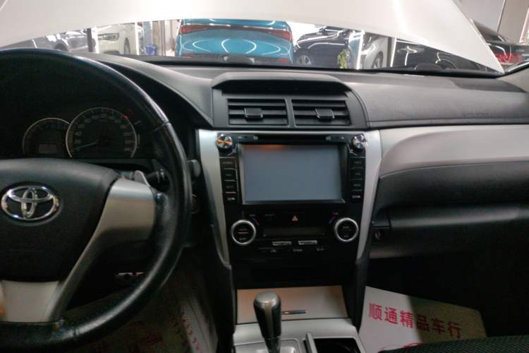 Used Toyota Camry 2012 Junrui 2.0S Radiant Edition Audio And AC Panel