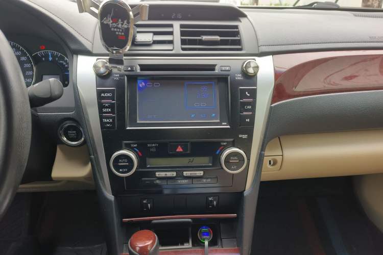 Used Toyota Camry 2012 2.5G Luxury Edition Audio And AC Panel