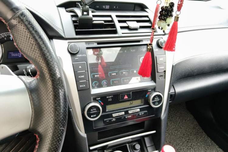 Used Toyota Camry 2012 Junrui 2.0S Radiant Edition Audio And AC Panel