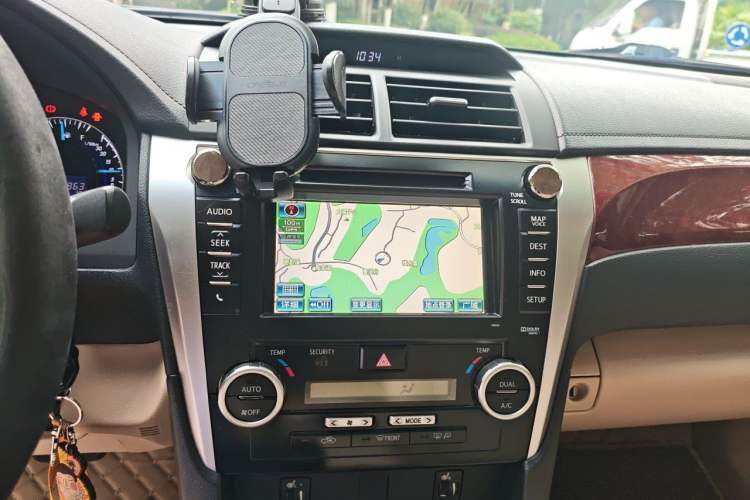 Used Toyota Camry 2012 2.0G Luxury Edition Audio And AC Panel