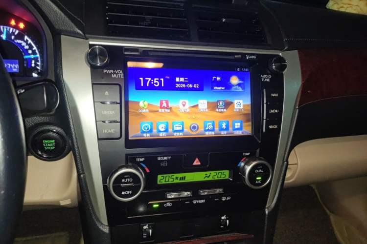 Used Toyota Camry 2012 2.5G Luxury Edition Audio And AC Panel