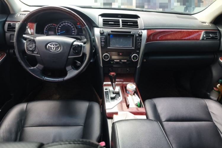 Used Toyota Camry 2012 2.5G Luxury Edition Center Console