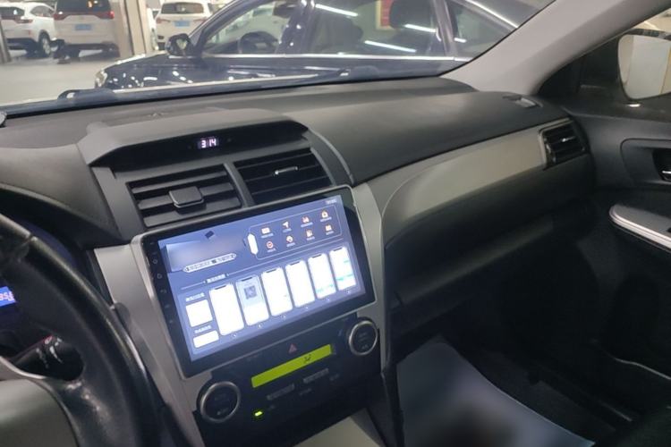 Used Toyota Camry 2012 Junrui 2.0S Radiant Edition Center Console