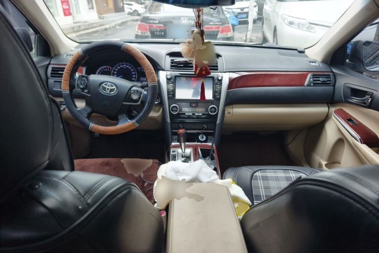 Used Toyota Camry 2012 2.5G Luxury Edition Center Console