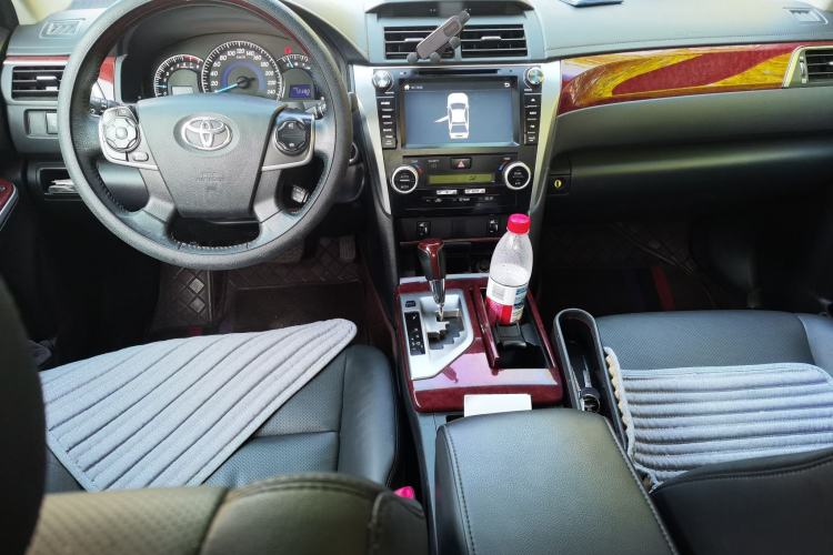 Used Toyota Camry 2012 2.5G Luxury Edition Center Console