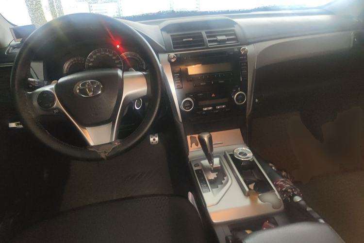 Used Toyota Camry 2012 Junrui 2.0S Radiant Edition Center Console