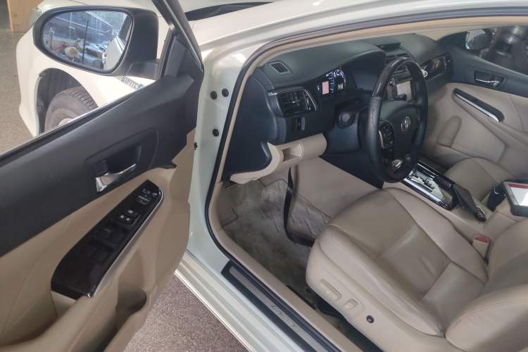 Used Toyota Camry 2012 Luxurious Edition 2.5HG Zunrui Driver Seat