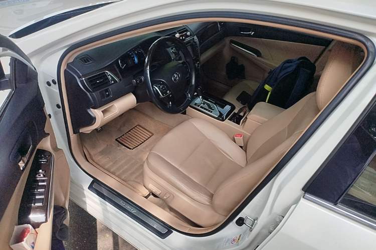 Used Toyota Camry 2012 Luxurious Edition 2.5HG Zunrui Driver Seat
