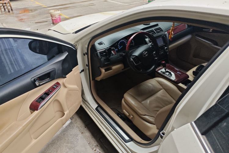 Used Toyota Camry 2012 2.5G Luxury Edition Driver Seat