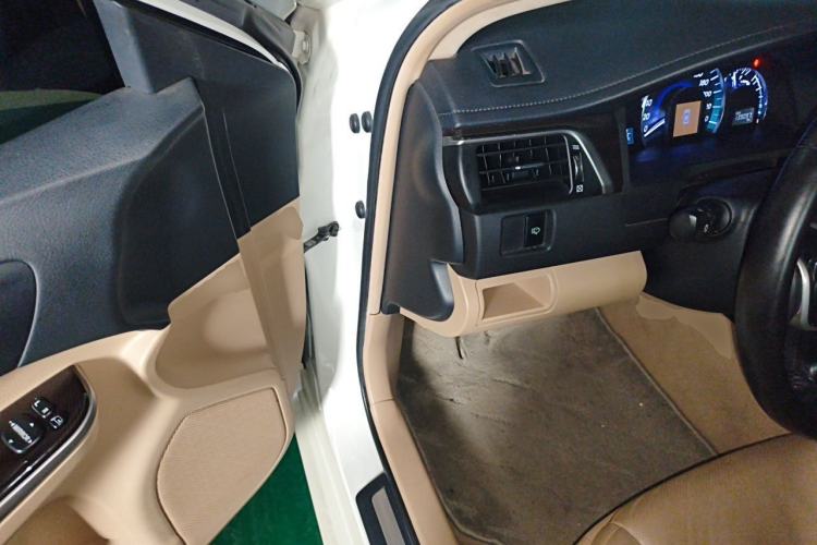 Used Toyota Camry 2012 Luxurious Edition 2.5HG Zunrui Driver Seat