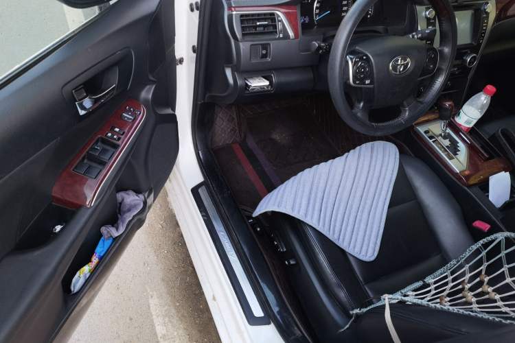 Used Toyota Camry 2012 2.5G Luxury Edition Driver Seat