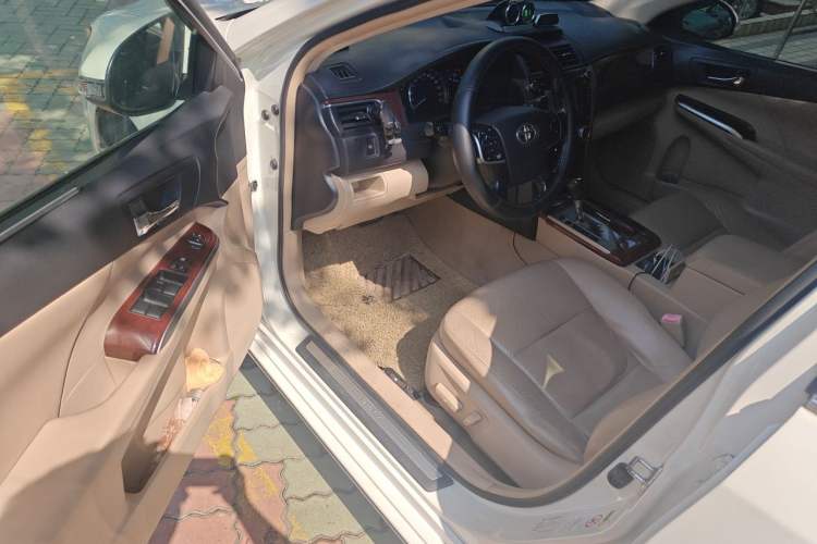 Used Toyota Camry 2012 2.5G Luxury Edition Driver Seat