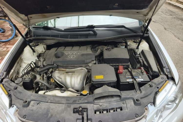 Used Toyota Camry 2012 2.5G Luxury Edition Engine Bay