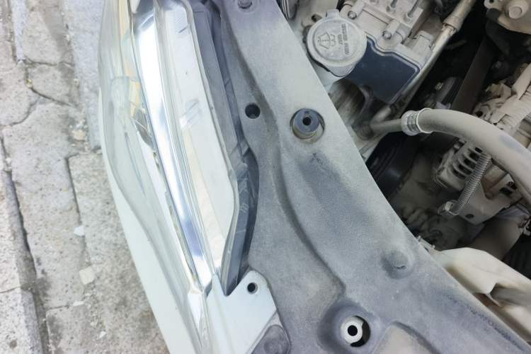 Used Toyota Camry 2012 Junrui 2.0S Radiant Edition Engine Bay Right