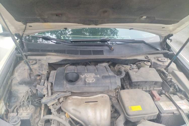 Used Toyota Camry 2012 2.5G Luxury Edition Engine Bay