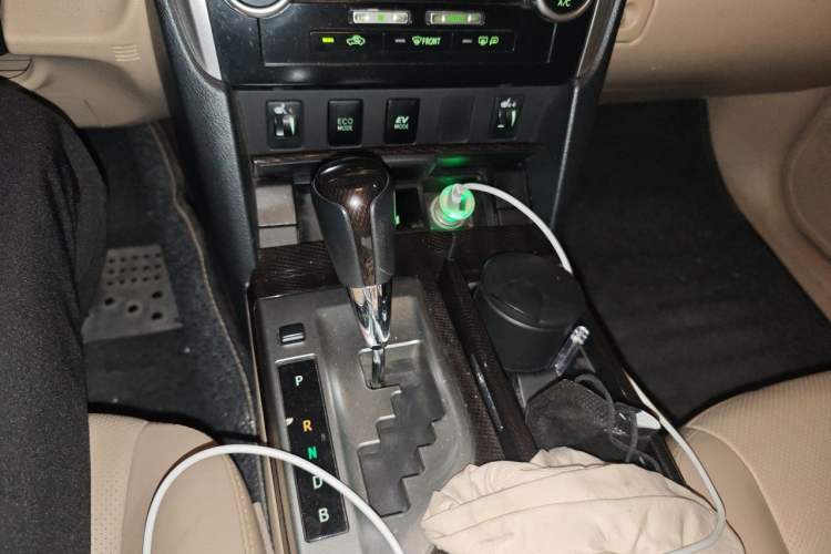 Used Toyota Camry 2012 Luxurious Edition 2.5HG Zunrui Gear Lever