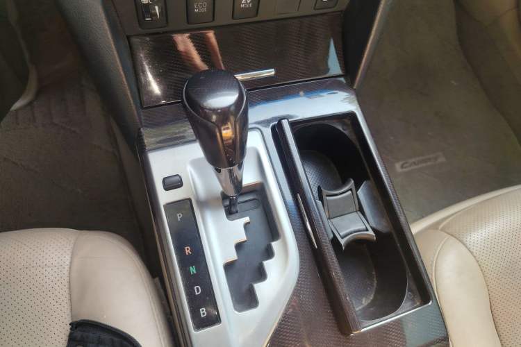 Used Toyota Camry 2012 Luxurious Edition 2.5HG Zunrui Gear Lever