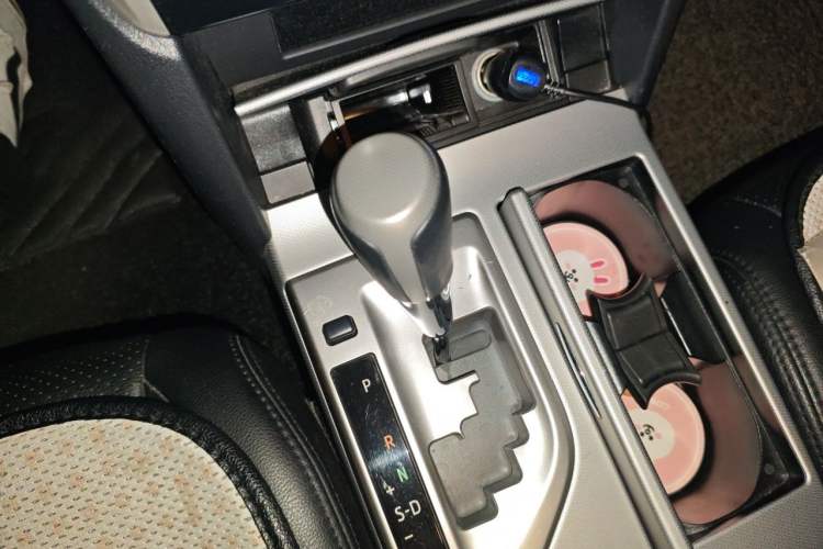 Used Toyota Camry 2012 Junrui 2.0S Radiant Edition Gear Lever