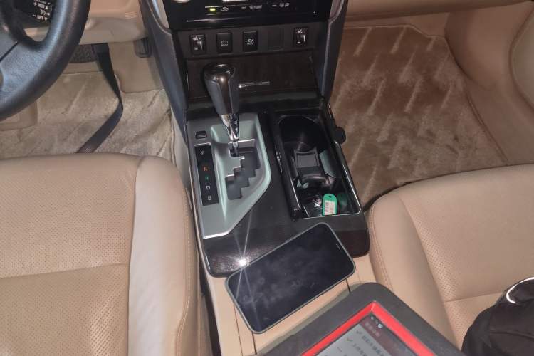Used Toyota Camry 2012 Luxurious Edition 2.5HG Zunrui Gear Lever