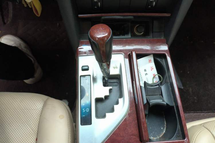 Used Toyota Camry 2012 2.0G Luxury Edition Gear Lever