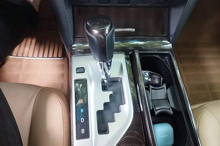 Used Toyota Camry 2012 Luxurious Edition 2.5HG Zunrui Gear Lever