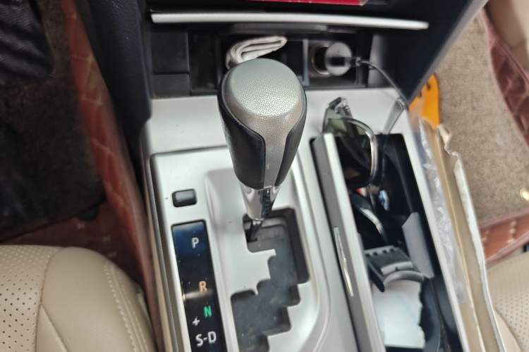 Used Toyota Camry 2012 Junrui 2.0S Radiant Edition Gear Lever