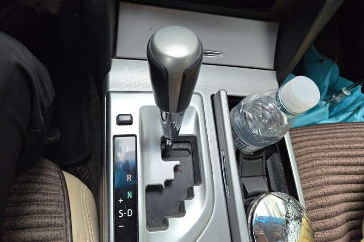 Used Toyota Camry 2012 Junrui 2.0S Radiant Edition Gear Lever