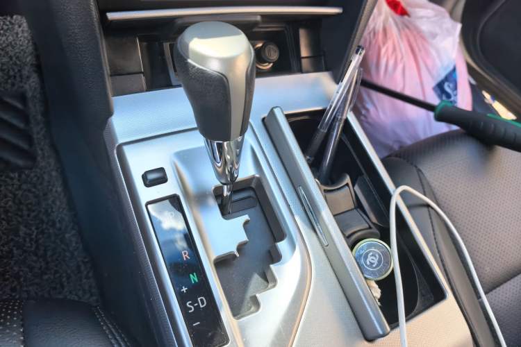 Used Toyota Camry 2012 Junrui 2.0S Radiant Edition Gear Lever