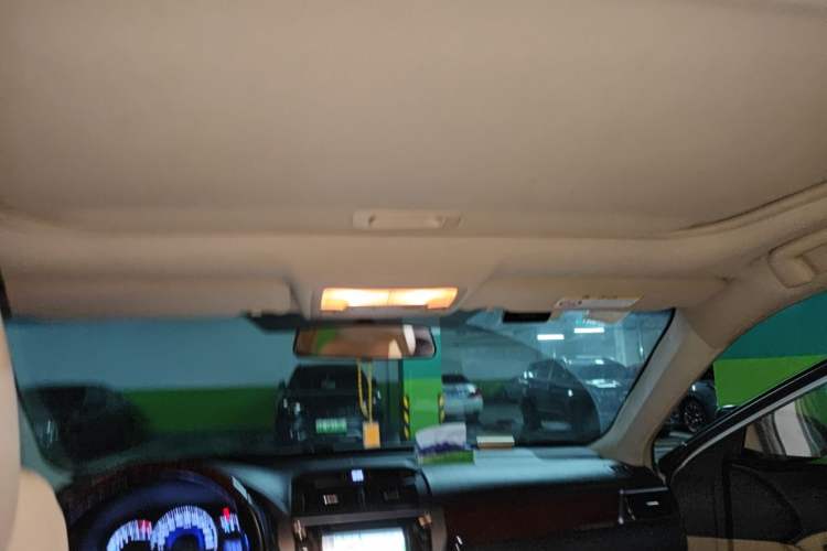 Used Toyota Camry 2012 2.5G Luxury Navigation Edition Headliner