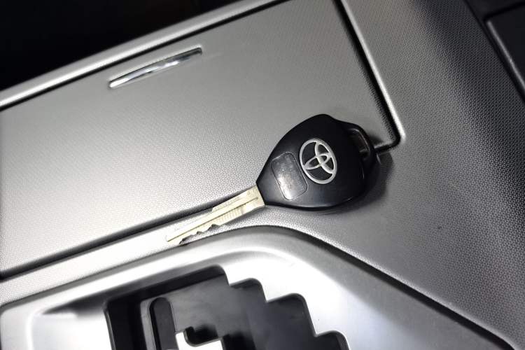Used Toyota Camry 2012 Junrui 2.0S Radiant Edition Interior 1